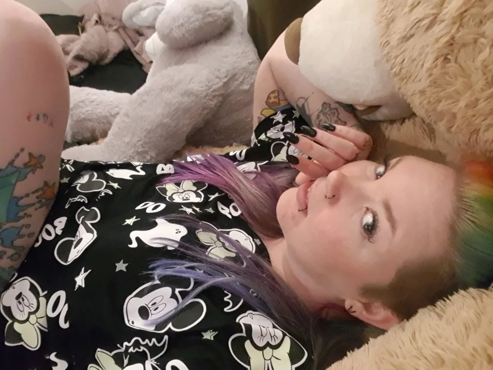 izzyquizzy's Offline XXX Chat