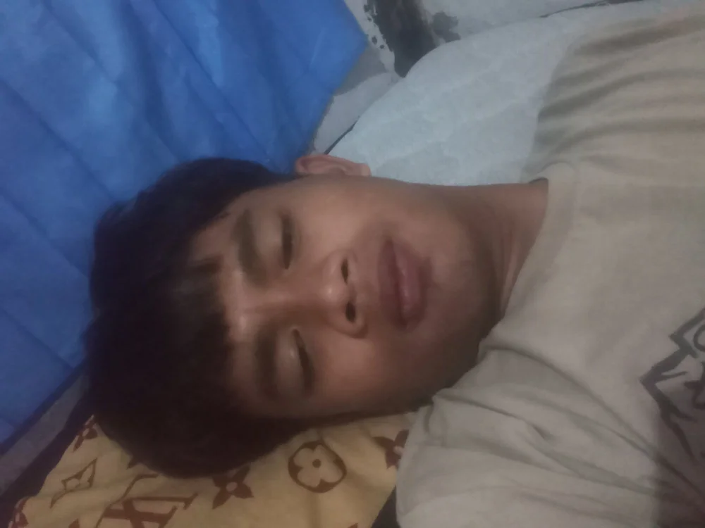 Nurzha@xh's Offline Chat Room