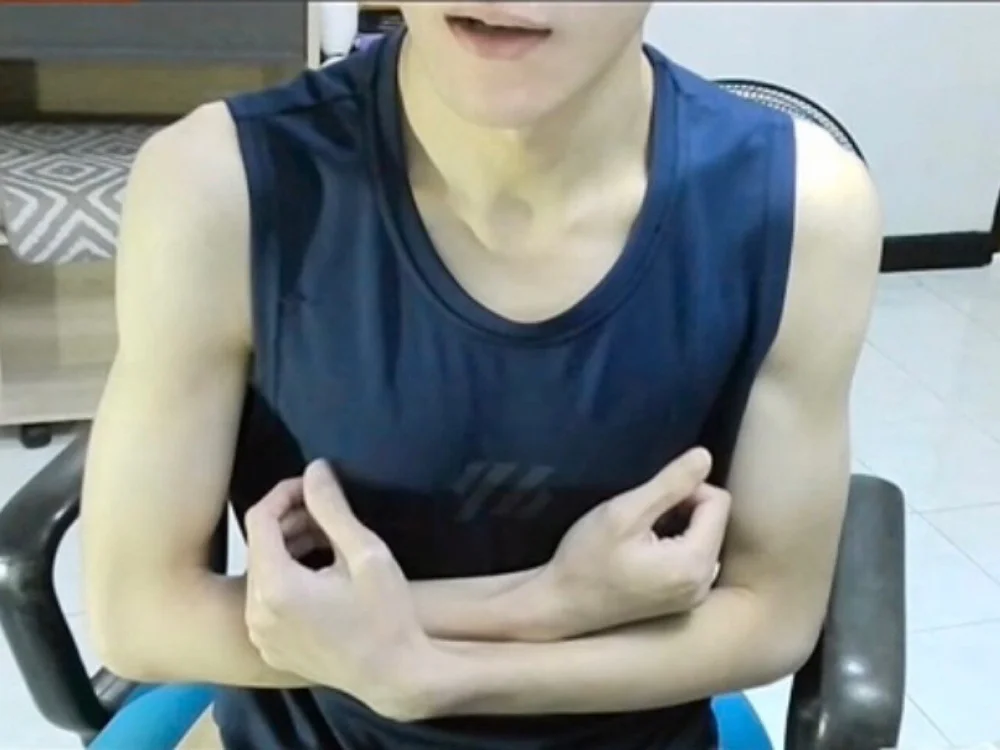 Nnor_nutX Obrolan XXX Offline