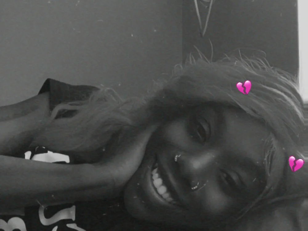 QueeneCoco: офлайн-секс-чат