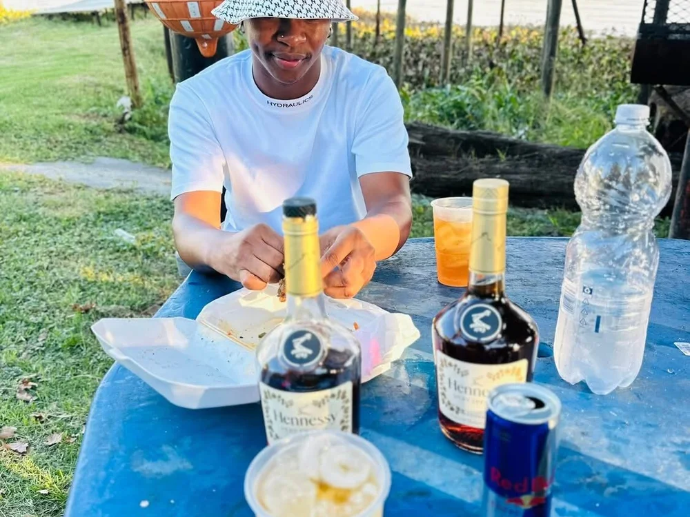 theloverboi- offline XXX-chat