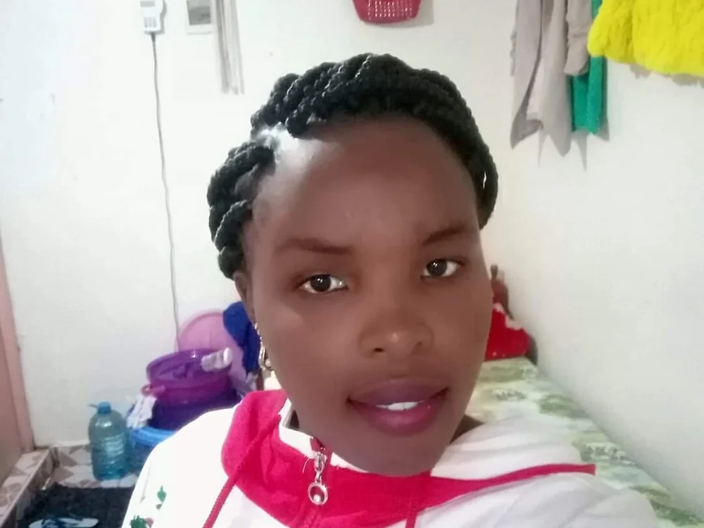 Emma_ke offline chatrum
