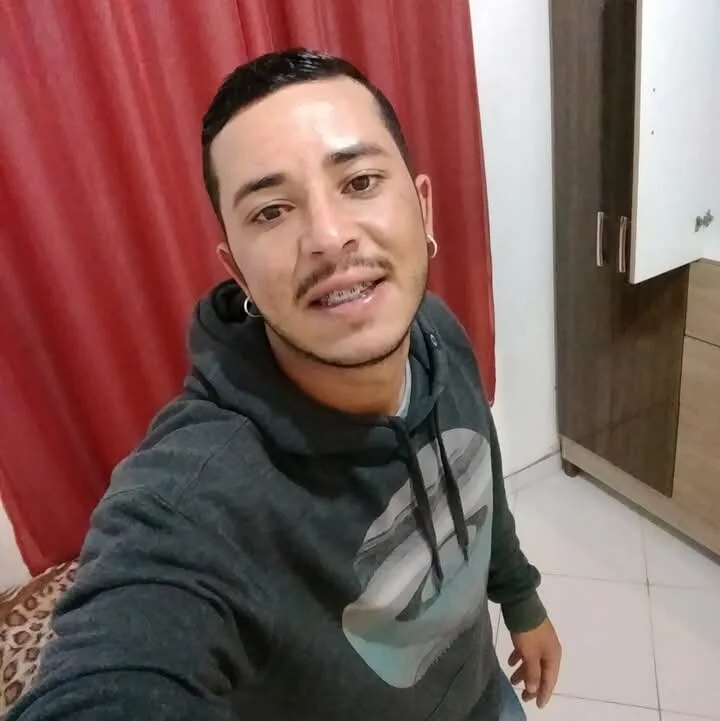 filho1996's Offline Chat Room
