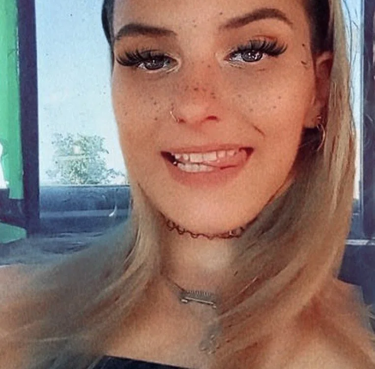 Mamaluna444's Offline XXX Chat