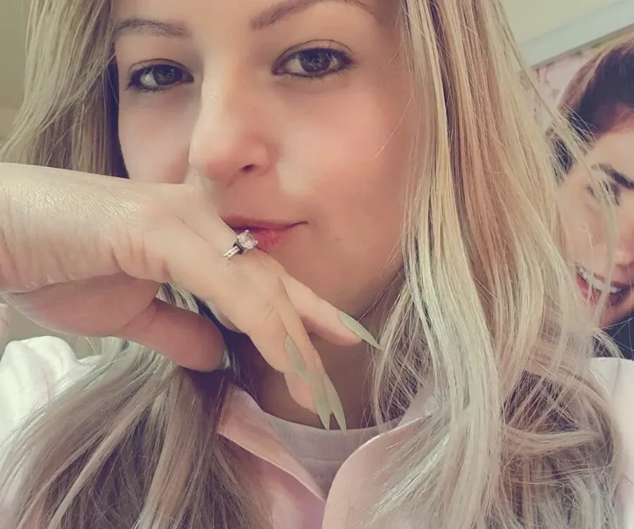 Mieless15 Chat XXX Ngoại tuyến