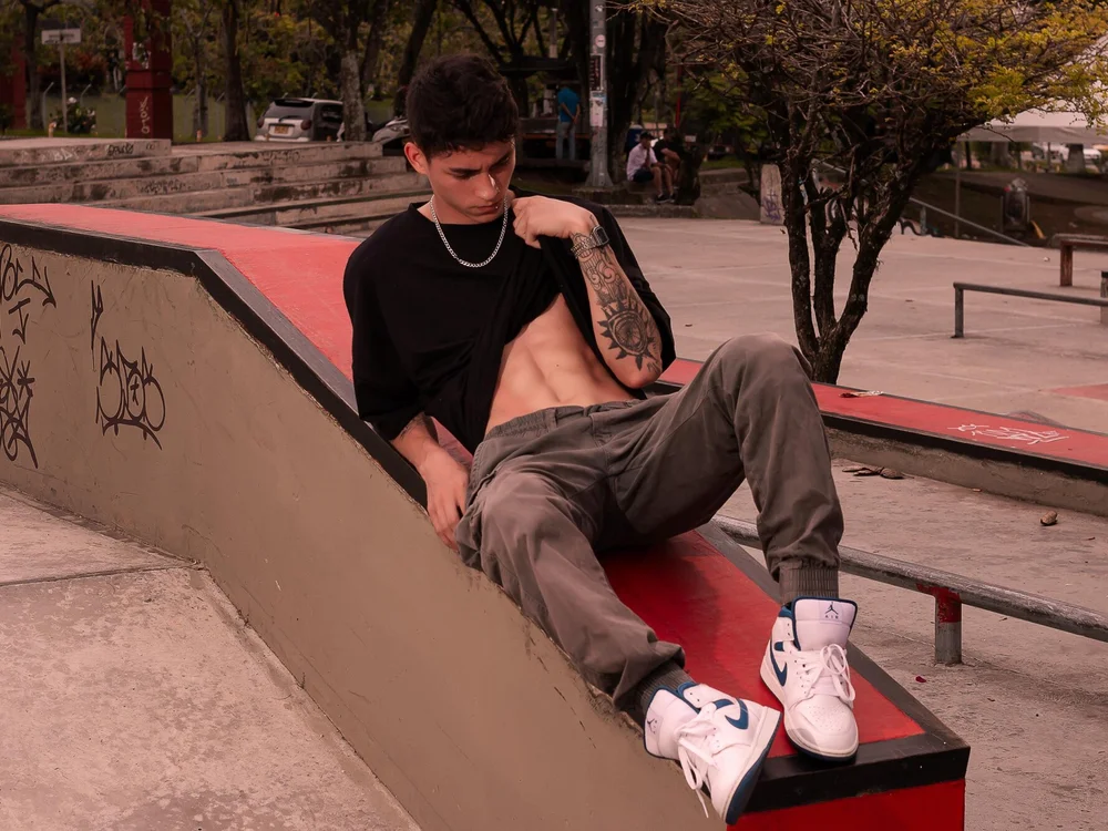 Luke_Chill Offline XXX Chat