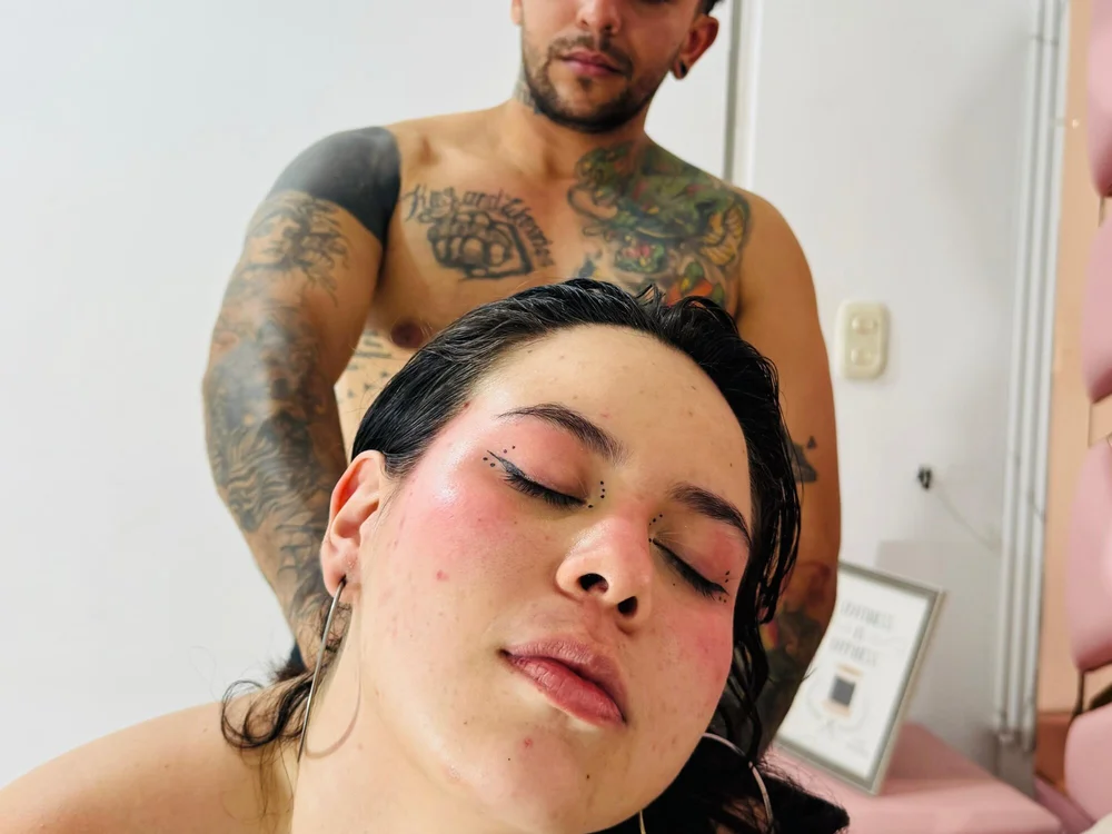 LuxyANDjose offline chatrum