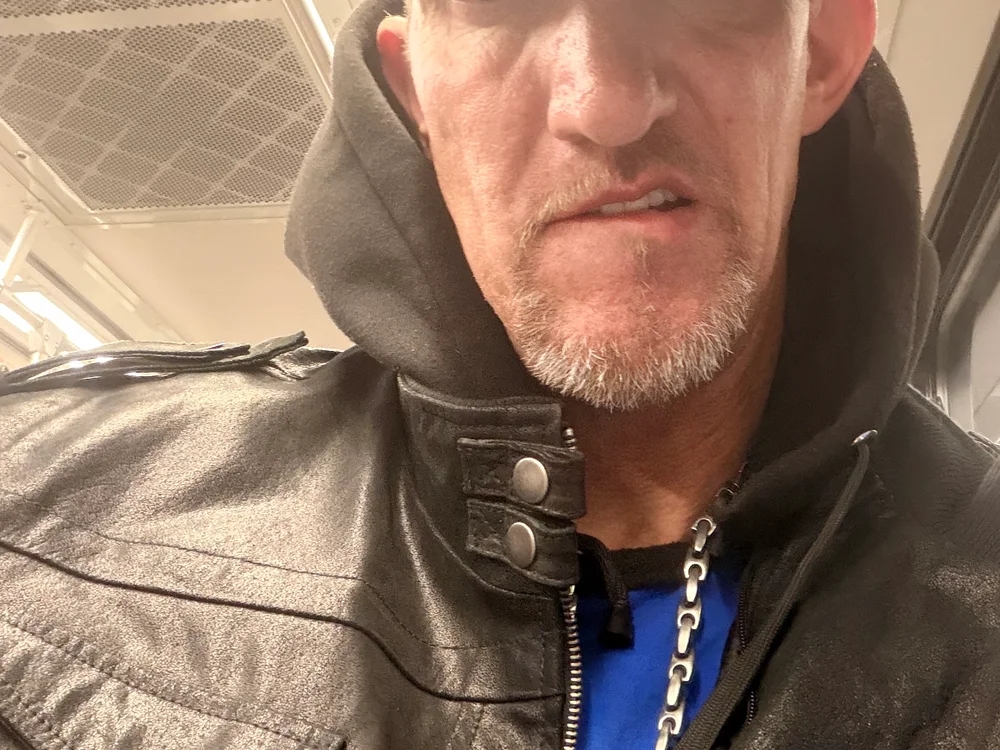 bilateralBKamputee Offline XXX Chat