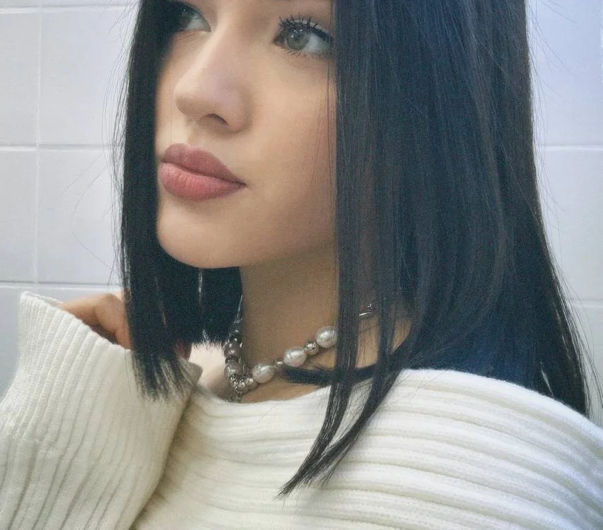 WiaSiviaSun Chat XXX offline