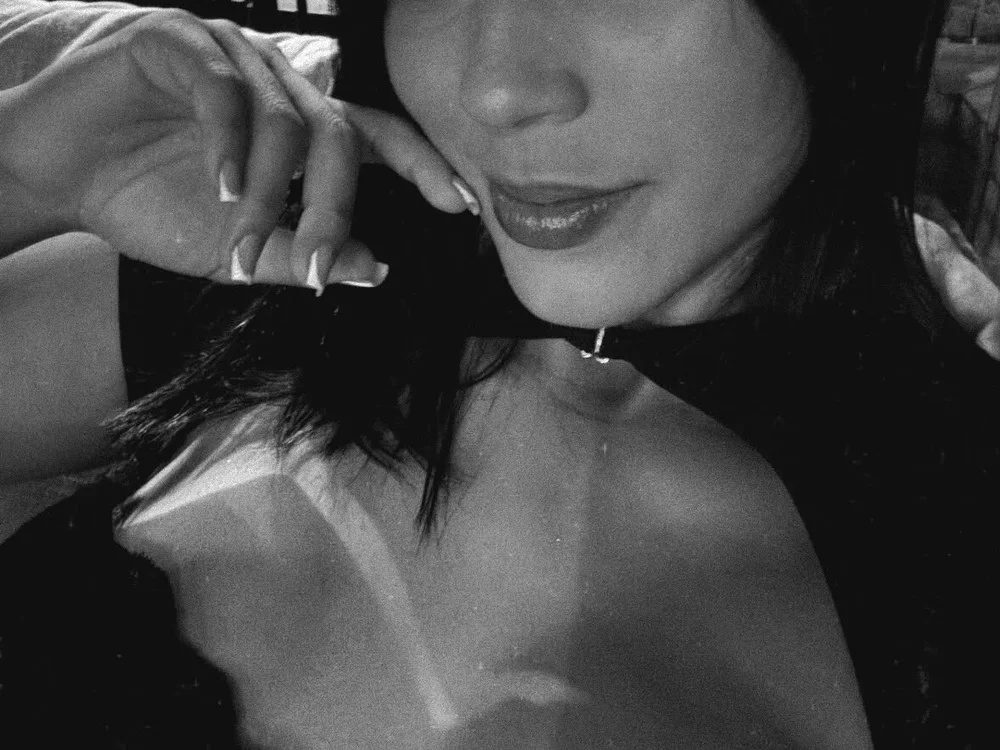 Catalinaa_whiteのオフラインXXXチャット