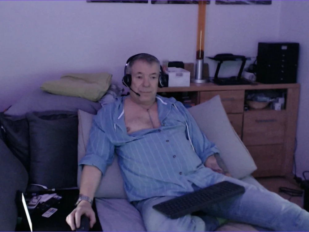 stranger196666 Obrolan XXX Offline