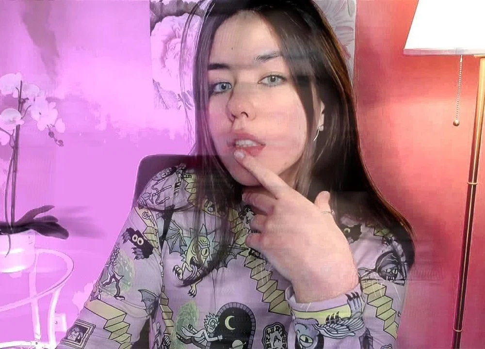 MimiLewisss' Offline XXX Chat