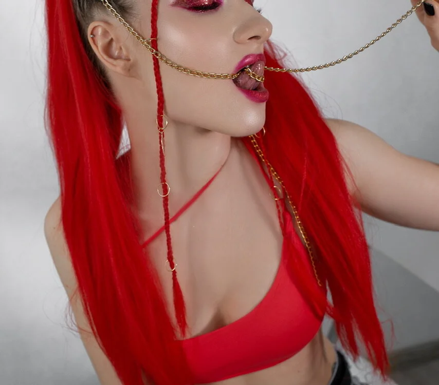 Eva_Kinky's Offline Chat Room