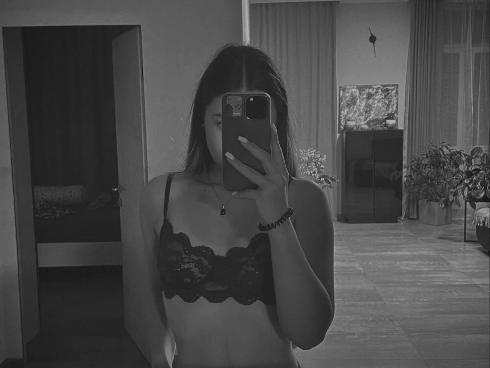 LauriePerez 现场XXX聊天