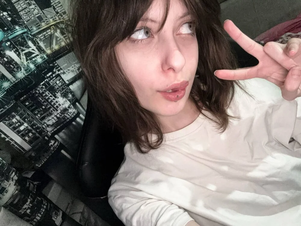 FlorenciaSciarra Offline XXX-chat