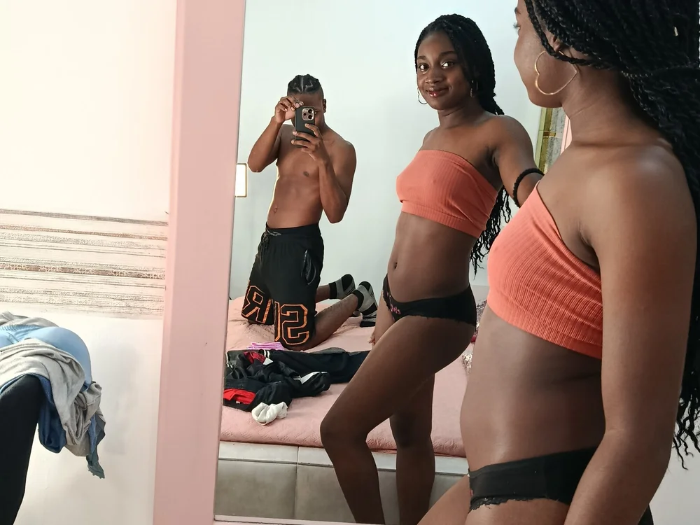 دردشة BLACKS0512HORNY الجنسية دون اتصال