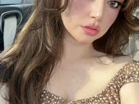 Vesagal's webcam live show