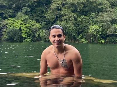 Bernymanstrong profile