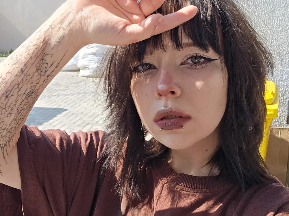 YunLettinga's Offline XXX Chat