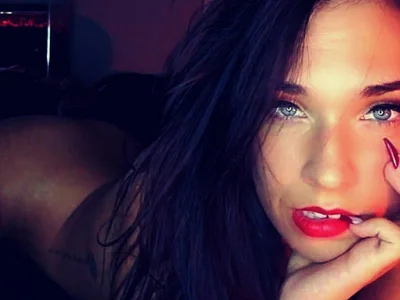 DesereaRose on StripChat