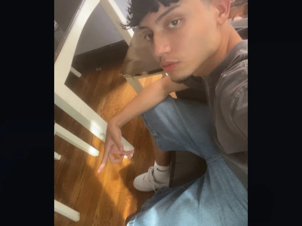 OppositeHorus' Offline Chat Room