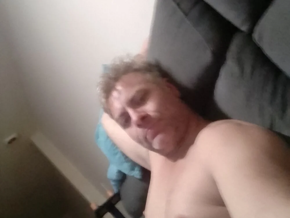 Alvaritokaba90 Offline XXX Chat