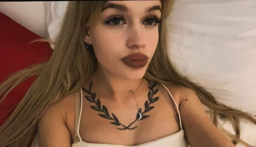 blondesssa's Offline Chat Room