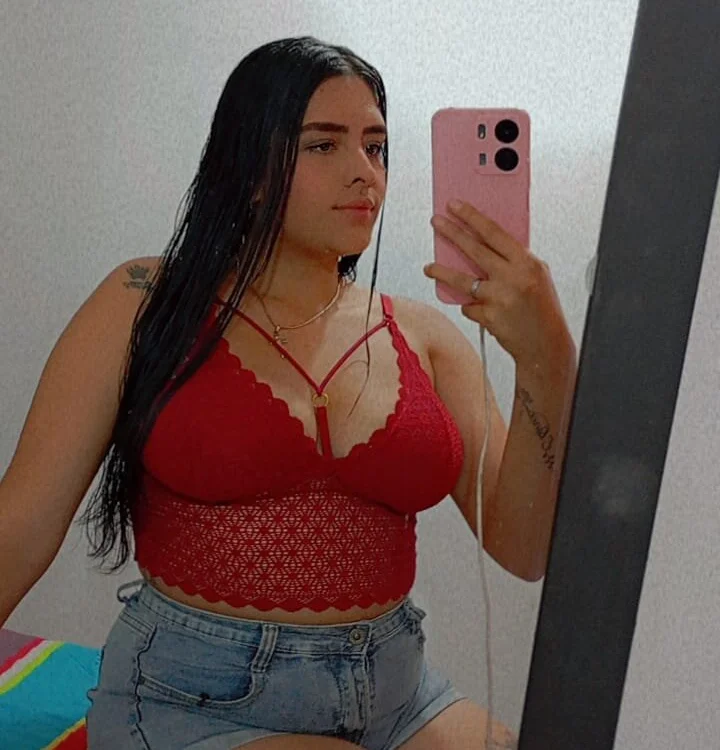 Alahia_Perfect offline chatrum
