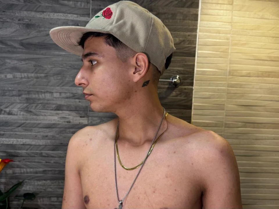 Alan_Rieff offline XXX-chat