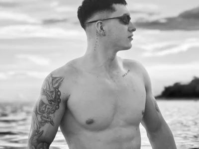 JacksonOlsenn Offline XXX-chat