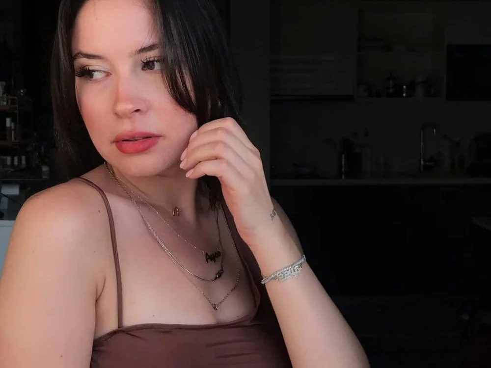 Offline chatovací místnost behruzaaaaa