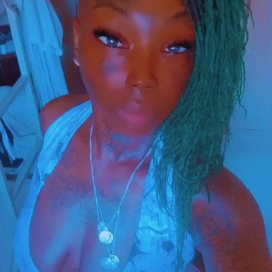 whoonie333 offline chatrum