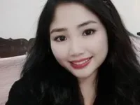 XXX chat uživo modela -Tara-a