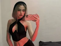 AliceThorne's Live XXX Chat