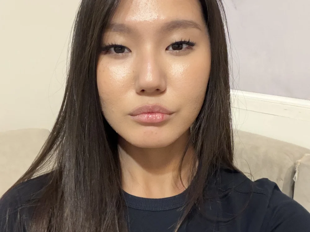 חדר צ'אט לא מקוון של AsianDina
