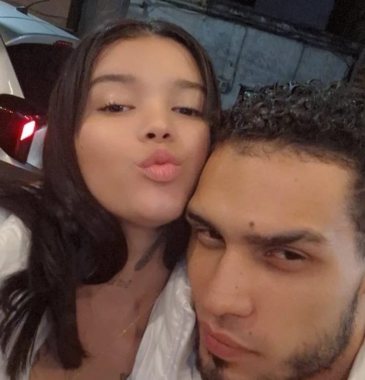 AmelieandAxell Chat XXX Ngoại tuyến