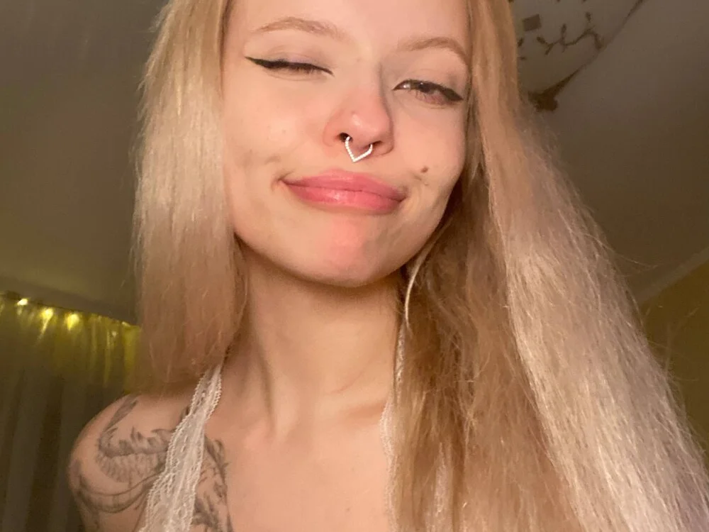 Онлайн чат XXX lucy_loy