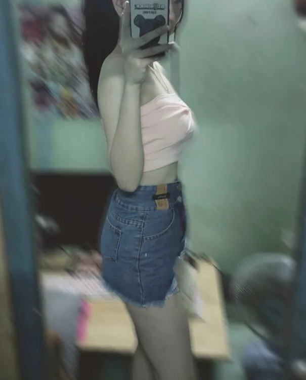 ห้องแชทออฟไลน์ของ Sunny_Loren