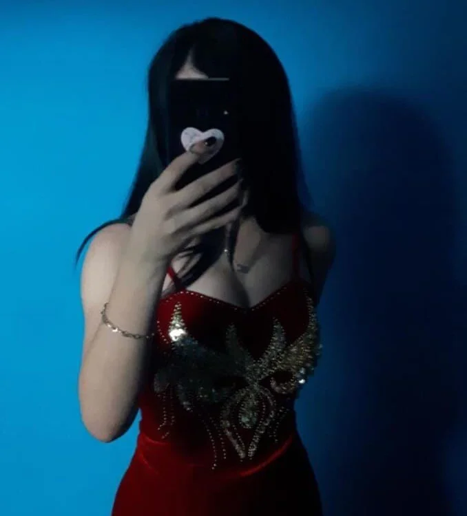 little_rose_'s Offline XXX Chat