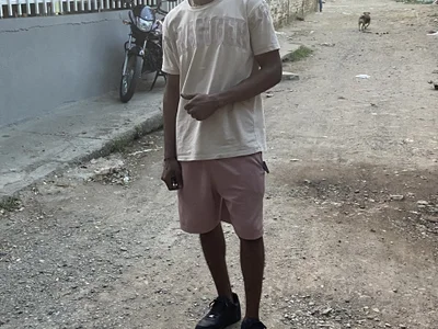 Feathers_Negro57 - Boy 