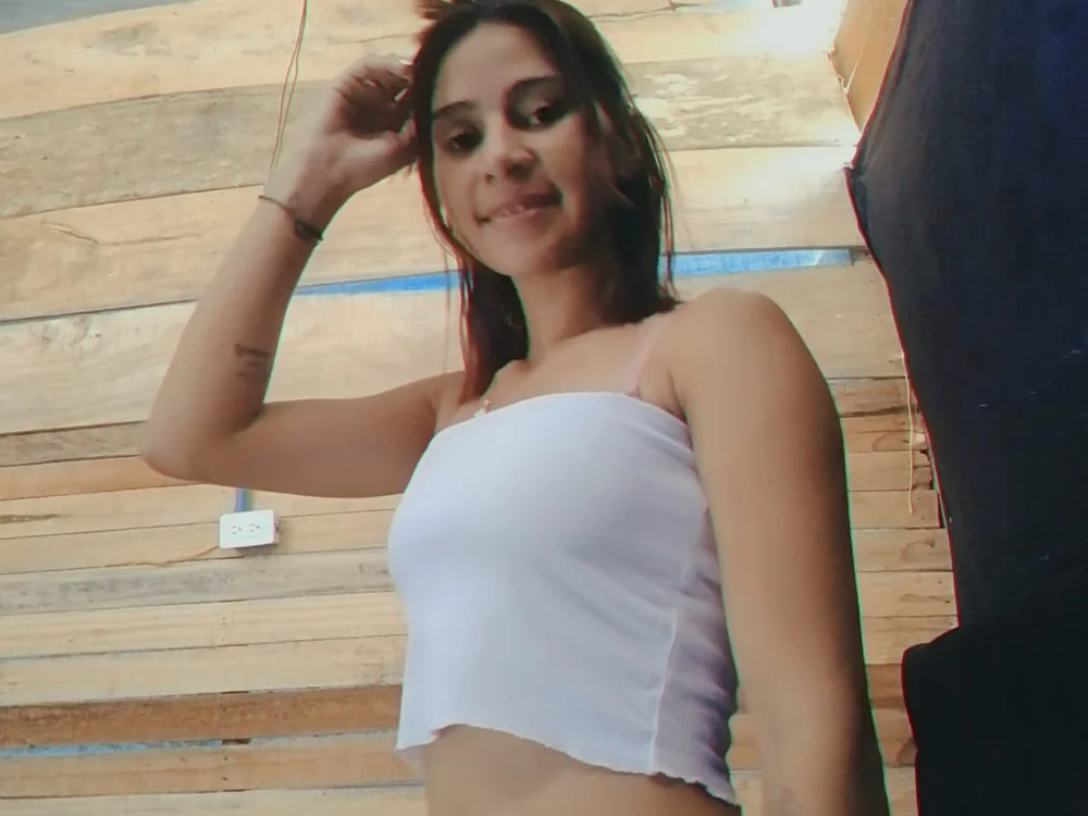 Emyli_Liammm offline XXX-chatje