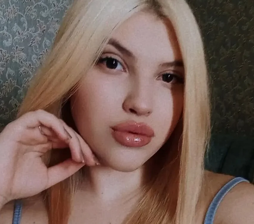Princess_Alex_'s Offline Chat Room
