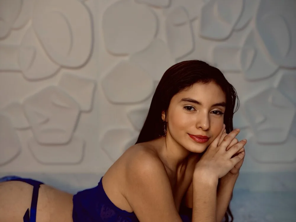 Valeryfox08 Offline XXX-Chat