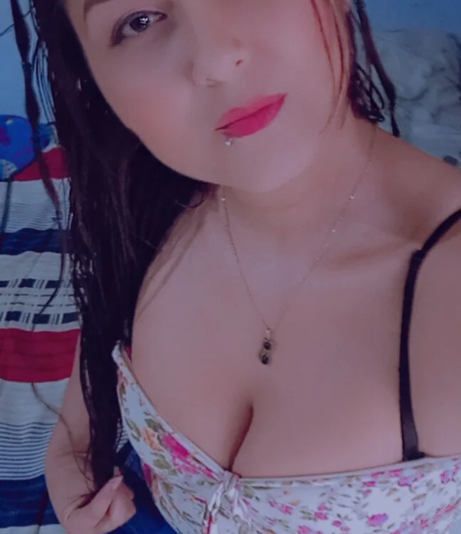 perla_a's Offline Chat Room