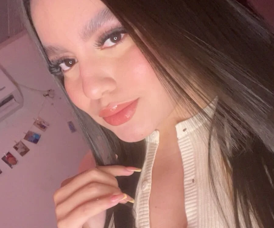 emmadakota's Offline XXX Chat