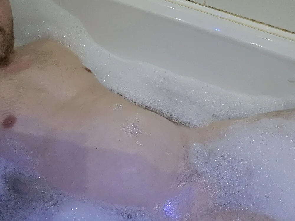 แชท XXX ออฟไลน์ของ Ronnieedge