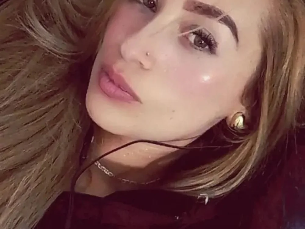 Victoria_hunts' Offline XXX Chat