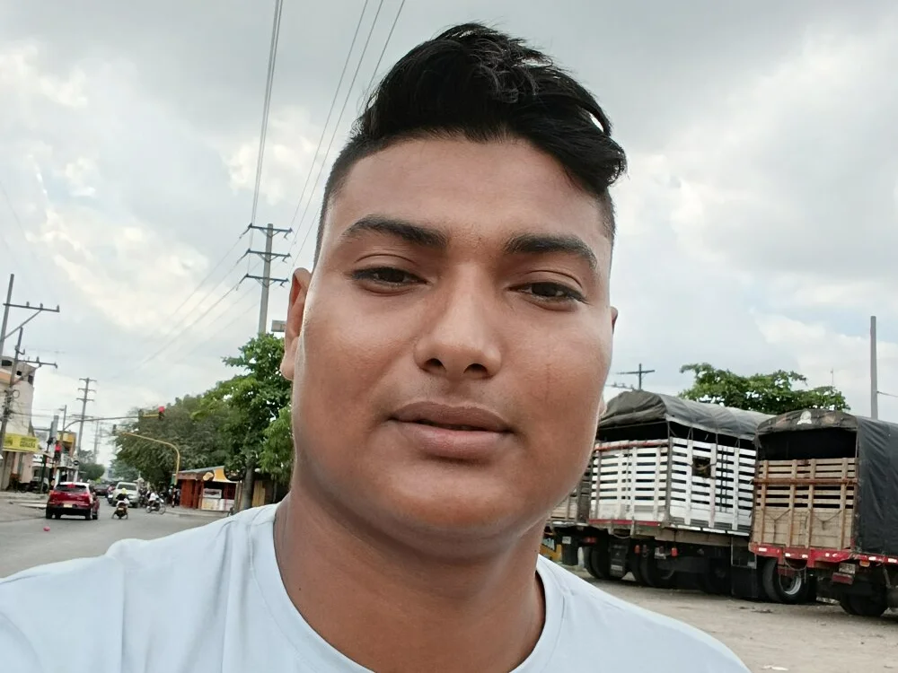 monteriano09 离线XXX聊天