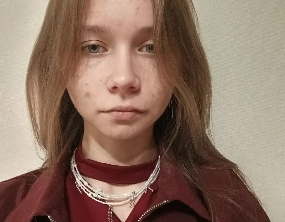 Aura_skyei Offline XXX-Chat