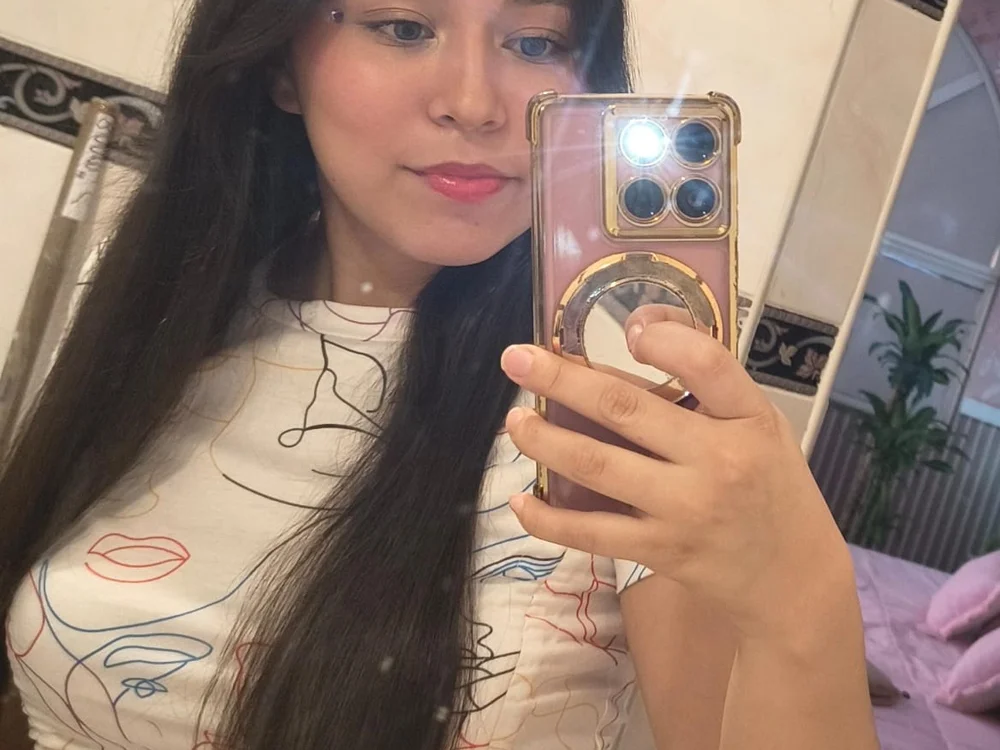 zoe_pettite__ offline XXX-chat